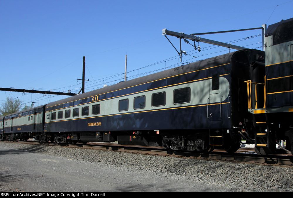 CSX 994363 on P001-09